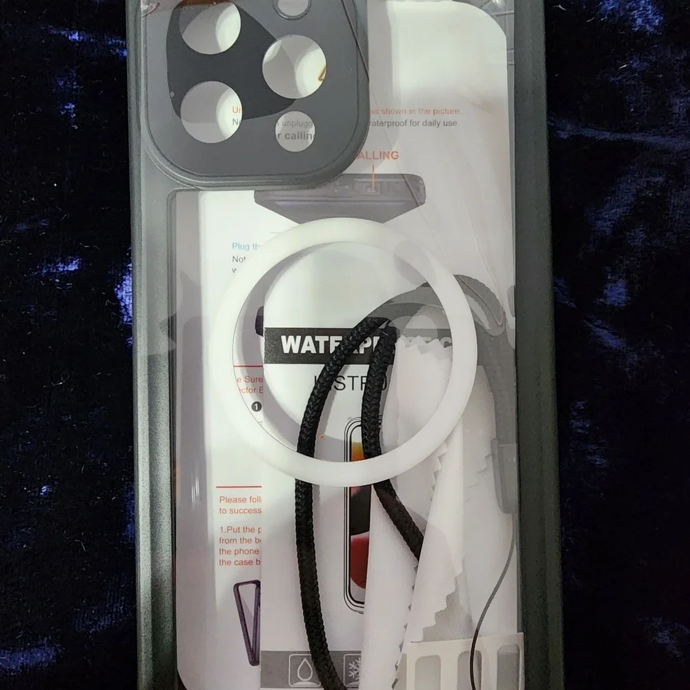 Universal IP68 Waterproof Phone Case - Black